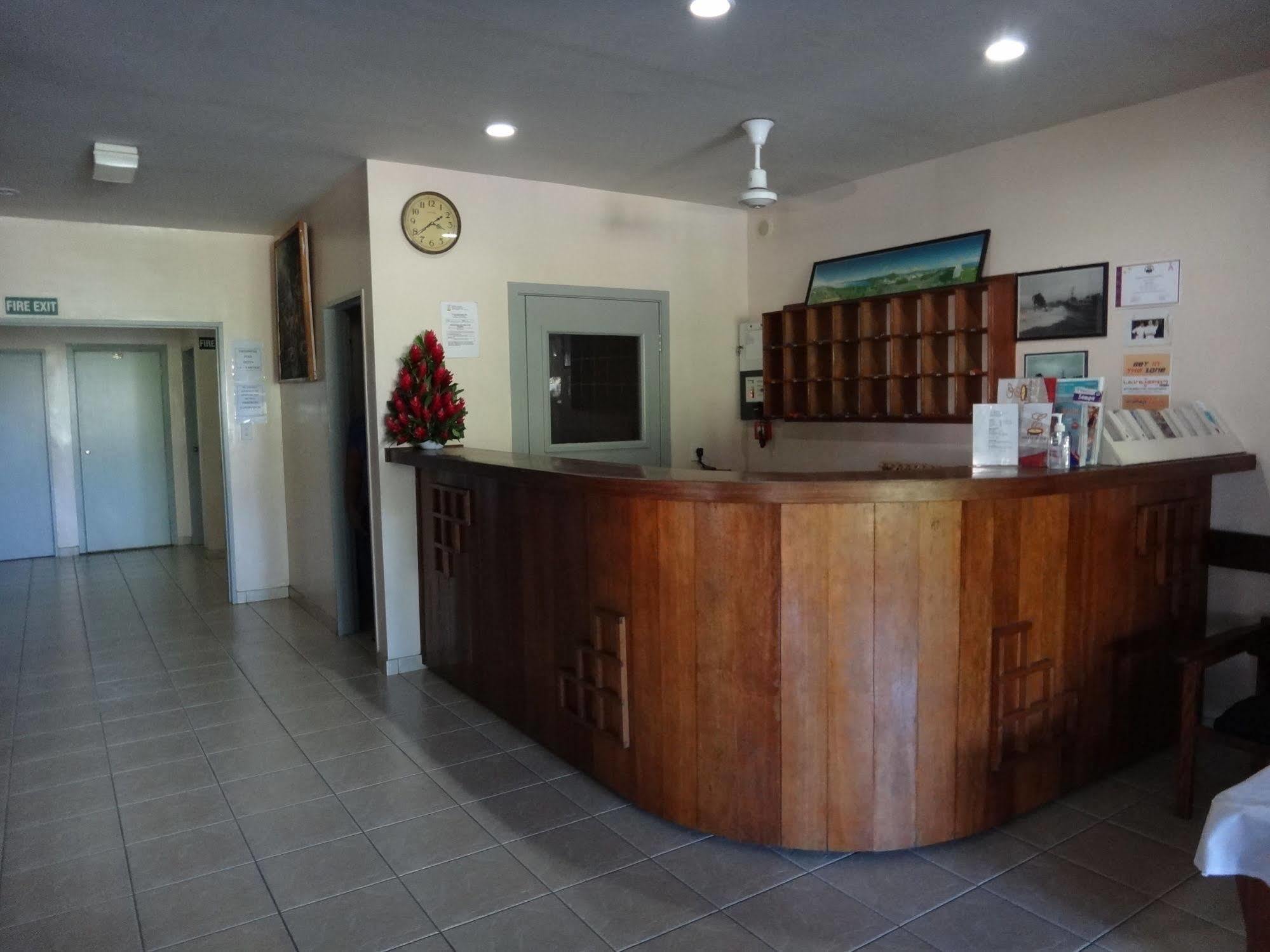 Hotel Elisa Апіа Екстер'єр фото