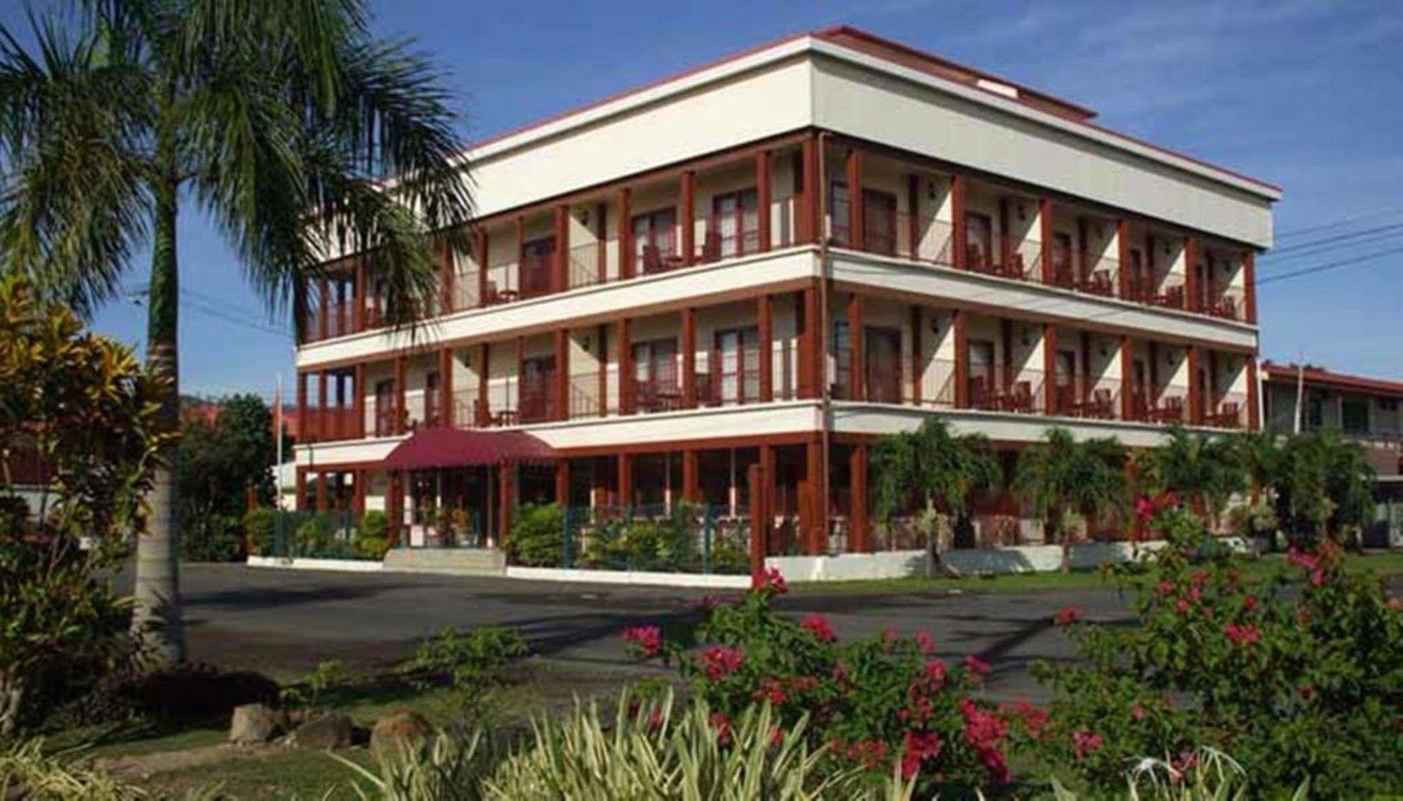 Hotel Elisa Апіа Екстер'єр фото